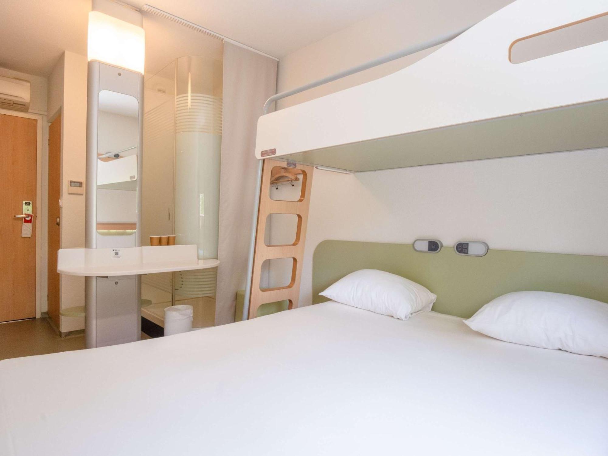 Ibis Budget Montauban Les Chaumes Εξωτερικό φωτογραφία