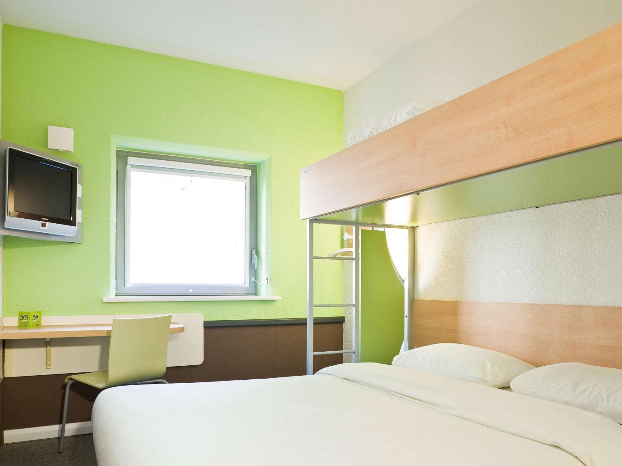 Ibis Budget Montauban Les Chaumes Εξωτερικό φωτογραφία