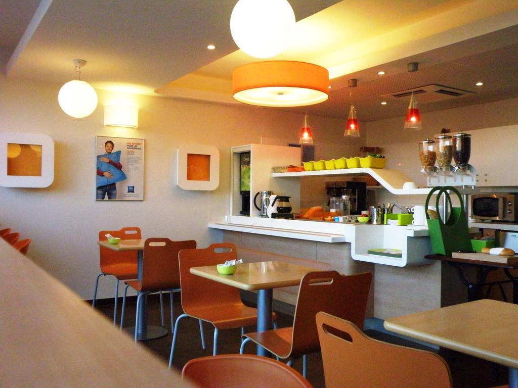 Ibis Budget Montauban Les Chaumes Εξωτερικό φωτογραφία